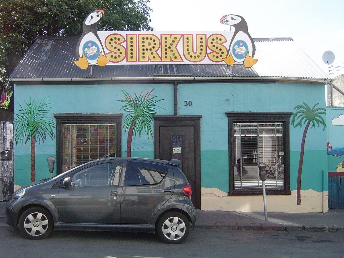 Sirkus við Klapparstíg 30, júlí 2007.