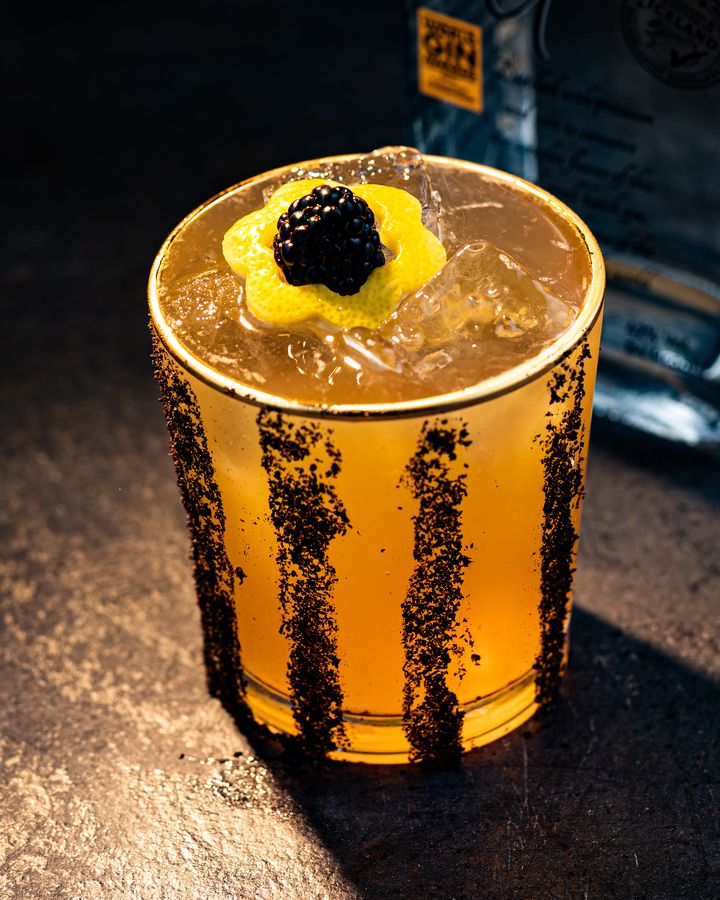 Bee's Tea's